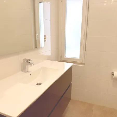 Juan Antonio Simon 14 Apartment Soria