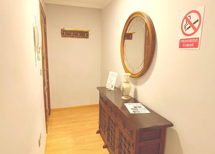 Juan Antonio Simon 14 *